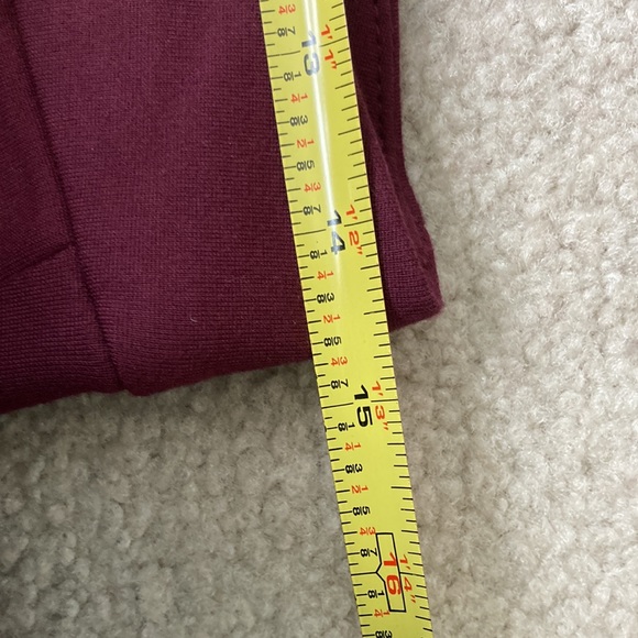 Old Navy pixie skinny ankle pant. Size 6 - Picture 8 of 9